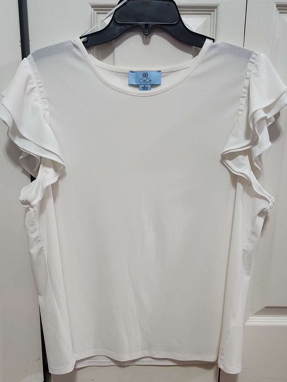 CeCe White Ruffle Sleeve Blouse